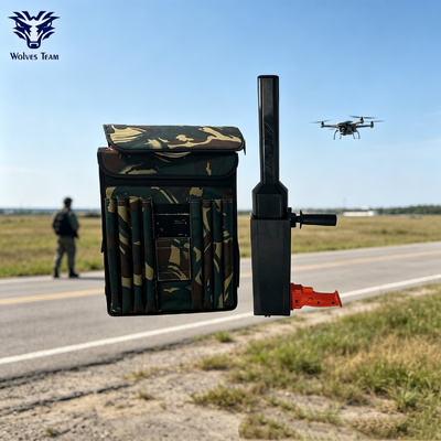 Acheter Suppresseur portable anti-drones de type pistolet à dos, indice de protection IP55, longue portée, brouilleur de signal EAU pour la sécurité de terrain, la protection de périmètre et les missions anti-drones d'urgence fabrication en ligne